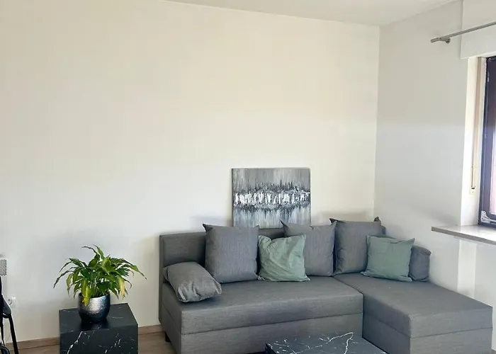 - Ueber Den Wolken Apartment *